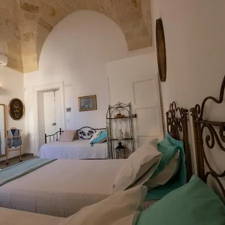 Alojamento de Acomodação e Pequeno-almoço Antica Dimora Dei Nonni 4*