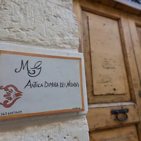 Alojamento de Acomodação e Pequeno-almoço Antica Dimora Dei Nonni Lecce