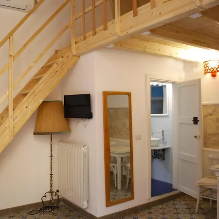 Antica Dimora Dei Nonni 4*