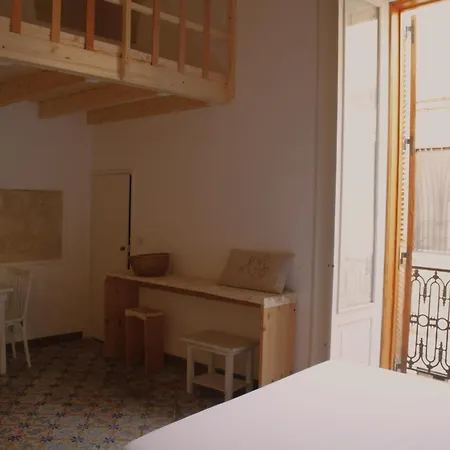 Antica Dimora Dei Nonni Alojamento de Acomodação e Pequeno-almoço Lecce