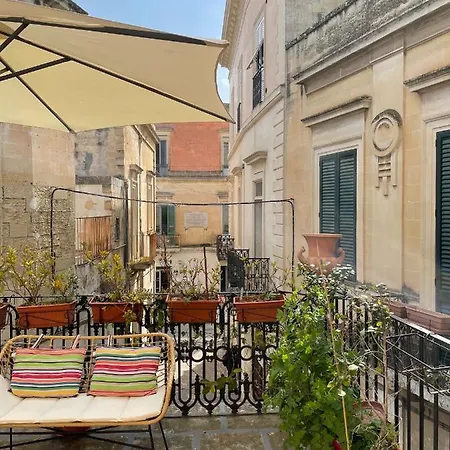Bed and Breakfast Antica Dimora Dei Nonni Λέτσε