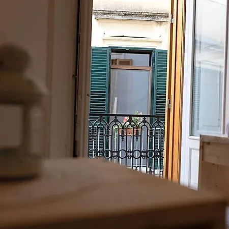 Antica Dimora Dei Nonni Bed and Breakfast Λέτσε